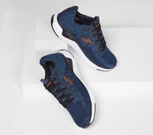 52758 NVBK Q&A Jamie Redknapp, Skechers