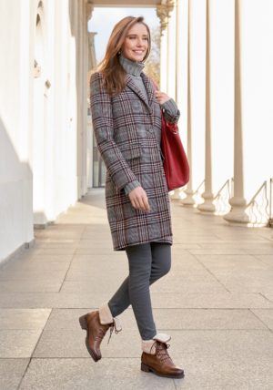 CAPRICE AW19 Model no Logo 11 Caprice - Walking on Air - AW 2019 Collection Report