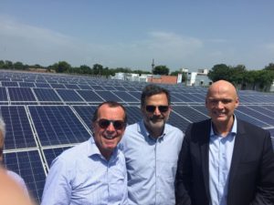 CAPRICE Pressemitteilung 09.07.17 Solarfeld CAPRICE produces shoes with solar energy