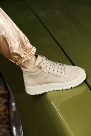 CAPRICE AW23 Lookbook 38 Caprice 2023-2024 Collection OUTDOOR URBANITY