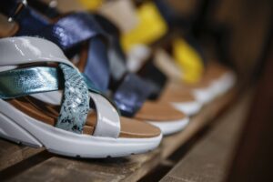 G2B0046 Kopie smaller CAPRICE: fresh, chic and sporty into the new spring | summer 2021 season