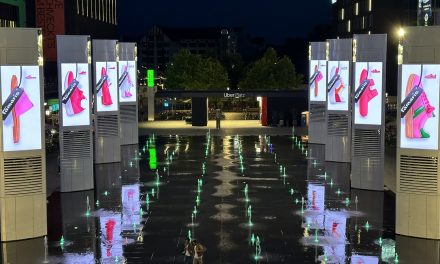 Tamaris rocks the stage with Nicki Minaj and Justin Timberlake!